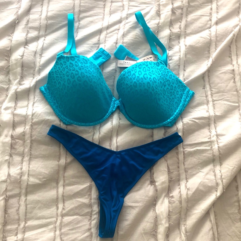 Victoria Secret Bra *sold*
